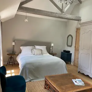 https://romantic-river-view-suite.inbrittany.com