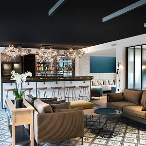 4* Hotel Les Deux Girafes