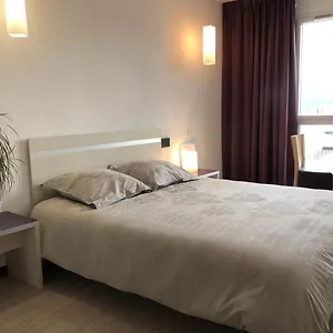 https://family-saint-vincent-studio-2-pers-100m-gare-lourdes-wifi.midi-pyreneeshotels.com