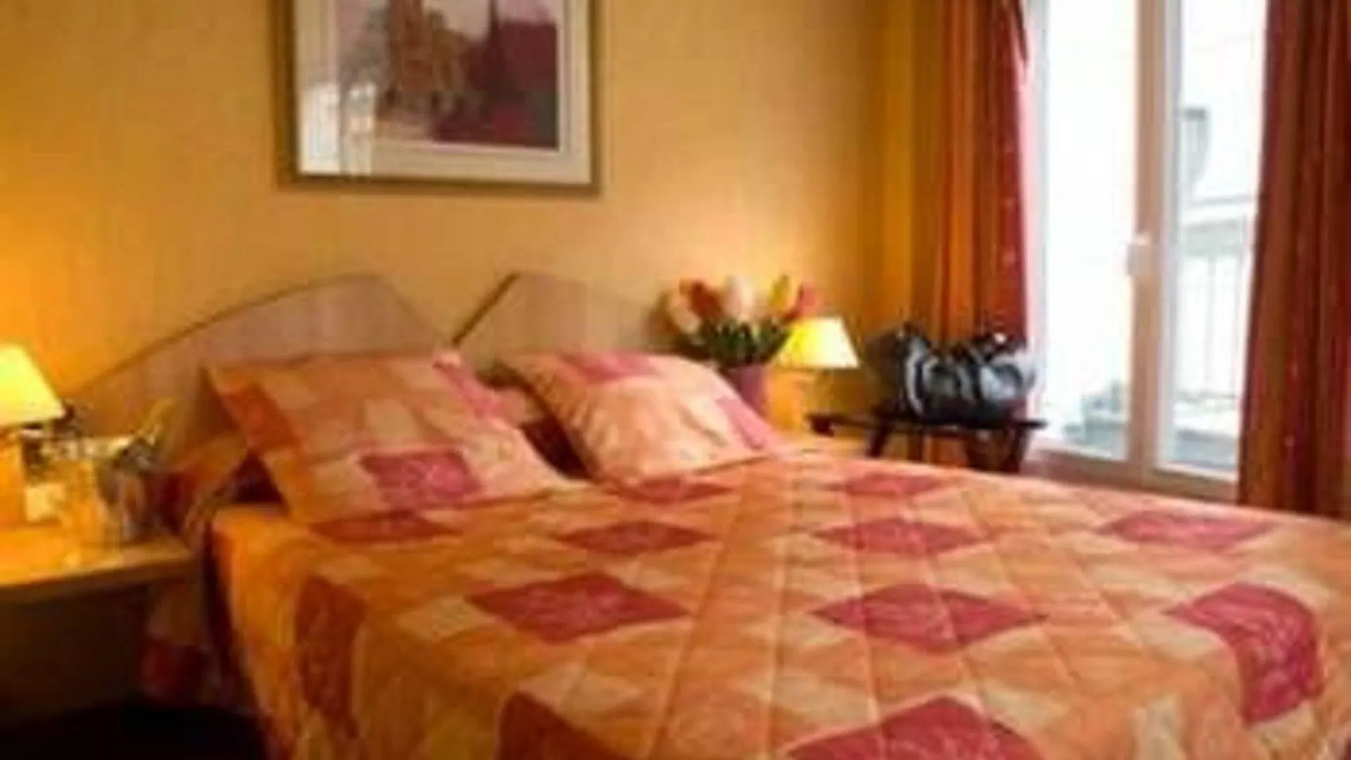 Grand Hotel Du Calvados - Opera Paris 3*,